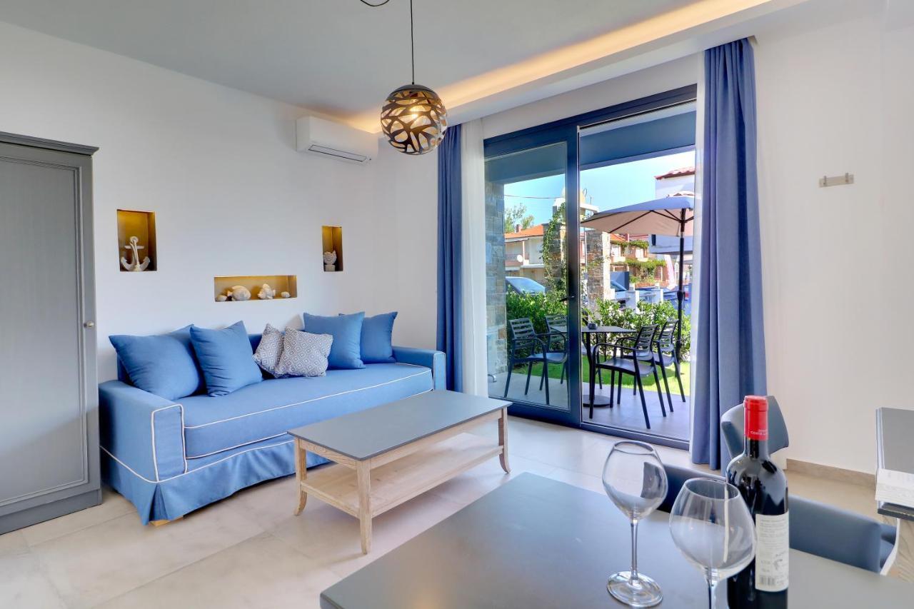 Theros Villas&Suites Chrysi Ammoudia Exterior foto