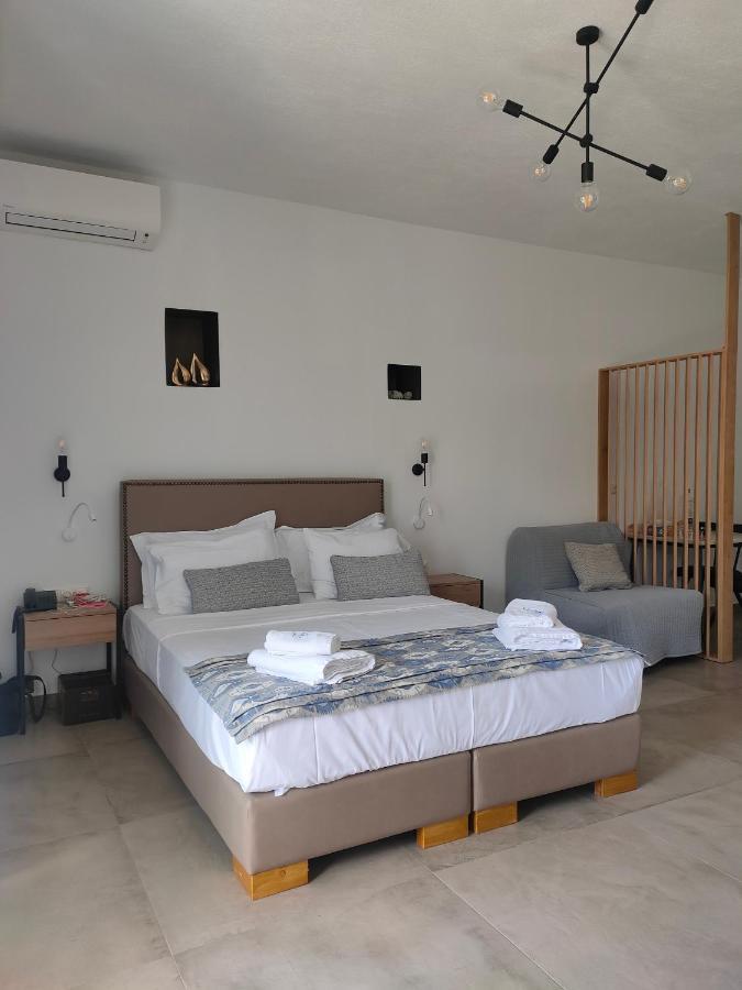 Theros Villas&Suites Chrysi Ammoudia Exterior foto